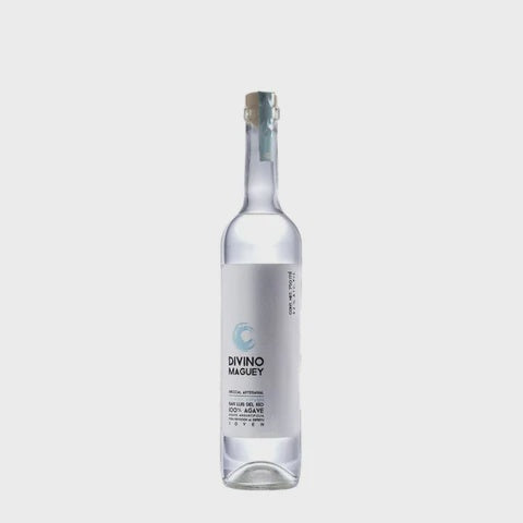 Divino Maguey Espadin Mezcal Joven 750ml